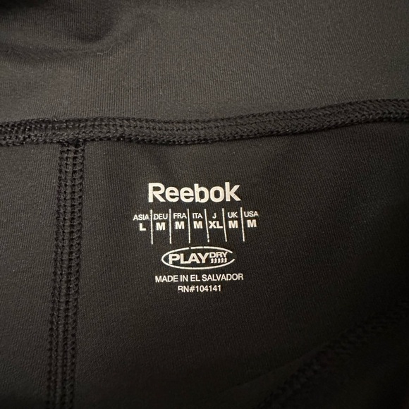 Reebok Women’s Black Flare Leggings Size Medium - Picture 4 of 6